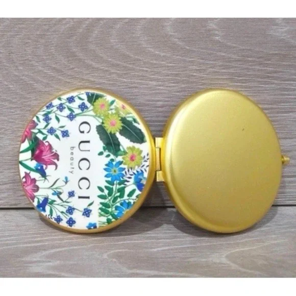 Gucci Beauty Floral Gold Compact Mirror with Snap Pouch NEW - Picture 8 of 11